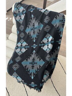 Sackcloth & Ashes Wool Blend Southwestern Aztec Reversible Blanket Blue 60”x64”